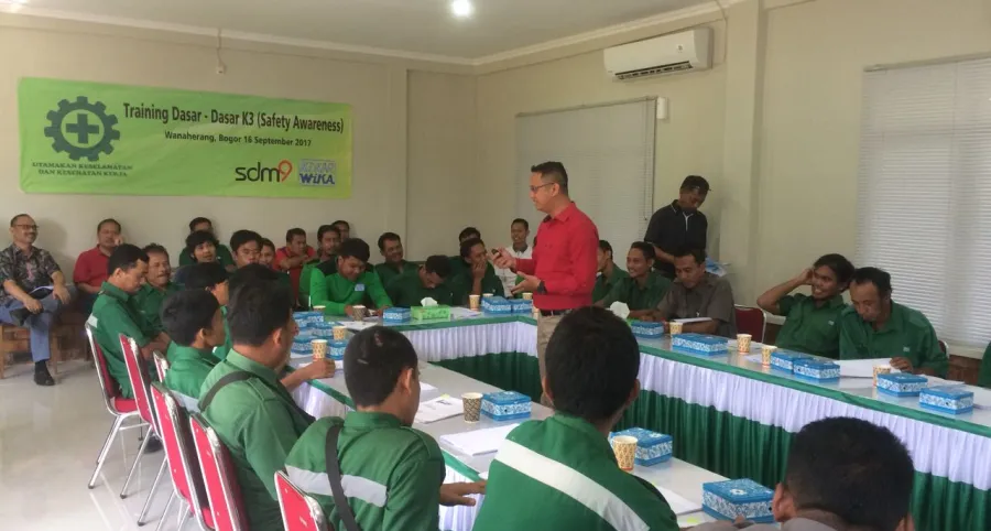 Pelatihan Safety Awareness (K3) Training 1 1