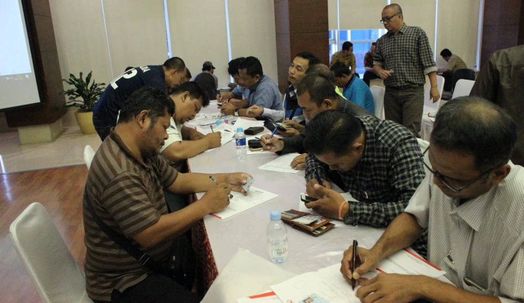 News & Articles Sosialisasi Kontrak Kerja Driver Baru 8 img_1267