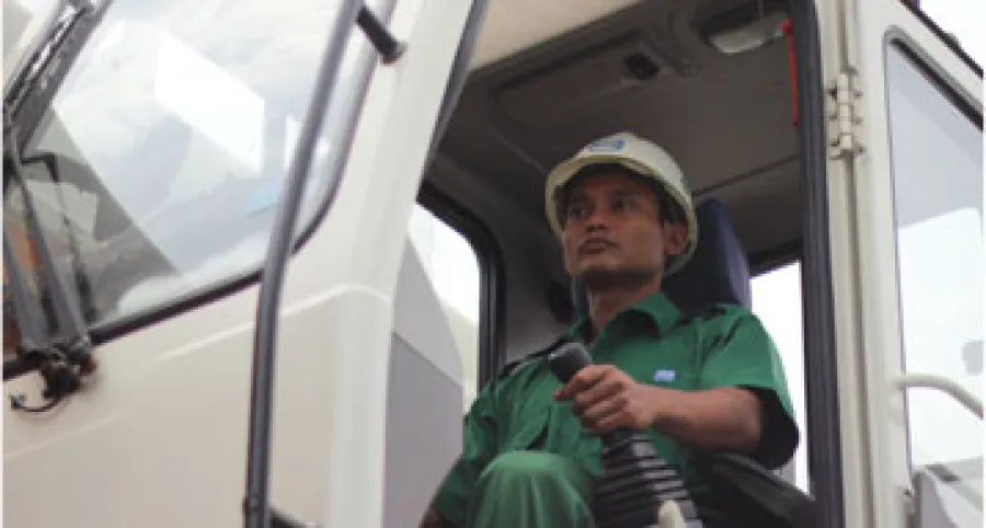 Jasa Operatorr Alat Berat 