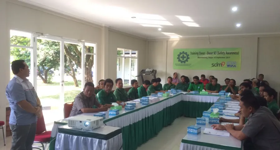 Pelatihan Basic Safety Awareness (K3) Training 3 whatsapp_image_2017_09_20_at_17_23_41