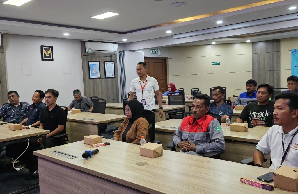 Sharing Session  Evaluasi Kinerja Karyawan PT SDM9