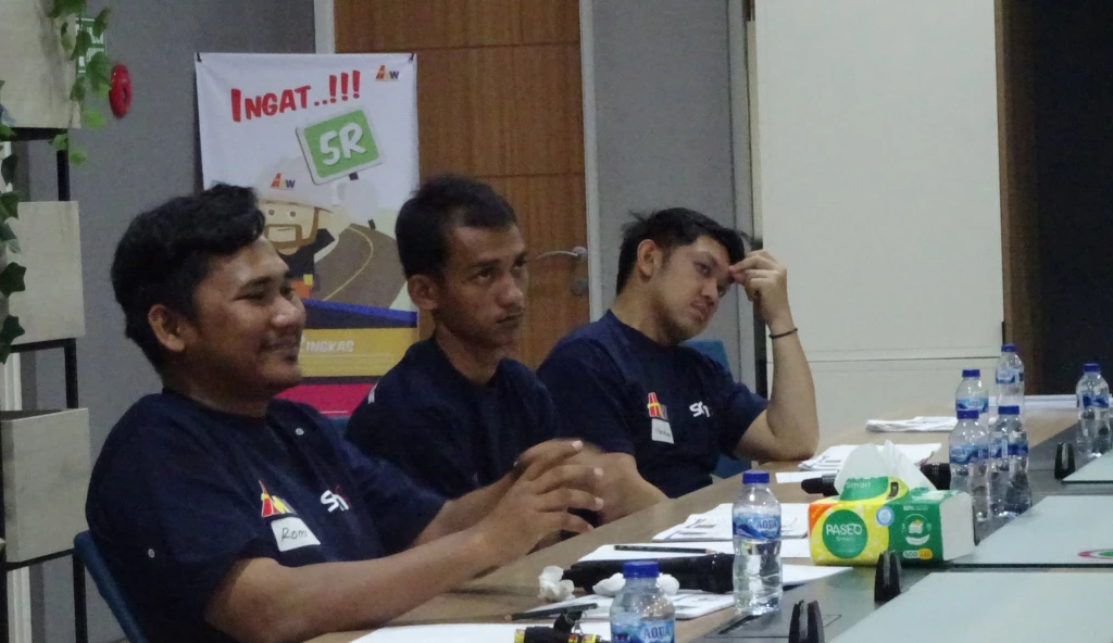 Berita & Artikel Training Defensive Driving & Service Excellent 2 ~blog/2025/6/17/dsc00814