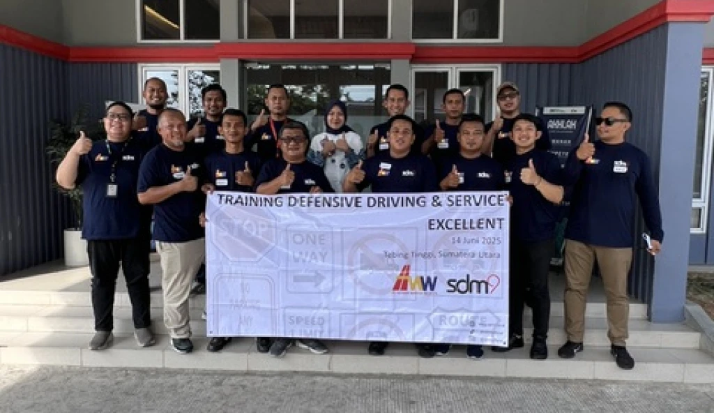 Berita & Artikel Training Defensive Driving & Service Excellent 8 ~blog/2025/6/17/img_8679